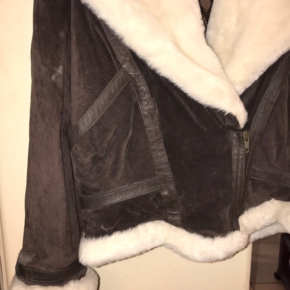 Leather jacket - Picture 3 of 5